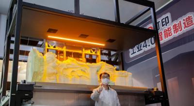 威斯坦全球最大SLA光固化3D打印機2.4米一體成型|大國重器